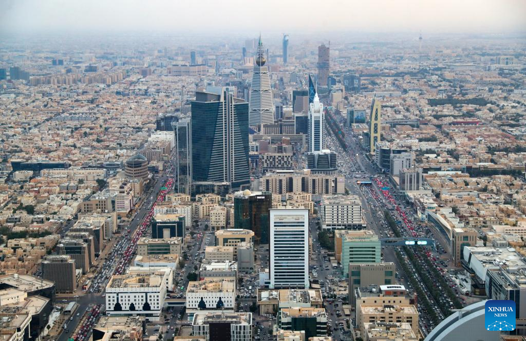 Middle East economy enjoys steady growth, report says